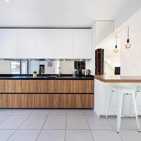 360 Skyview - Rooftop - Parking - Lumineux - Wifi Apartment Saint-Jean-de-Vedas
